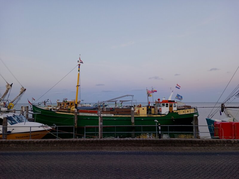 Ships and Boats - Photoresk Photo Talk photograph