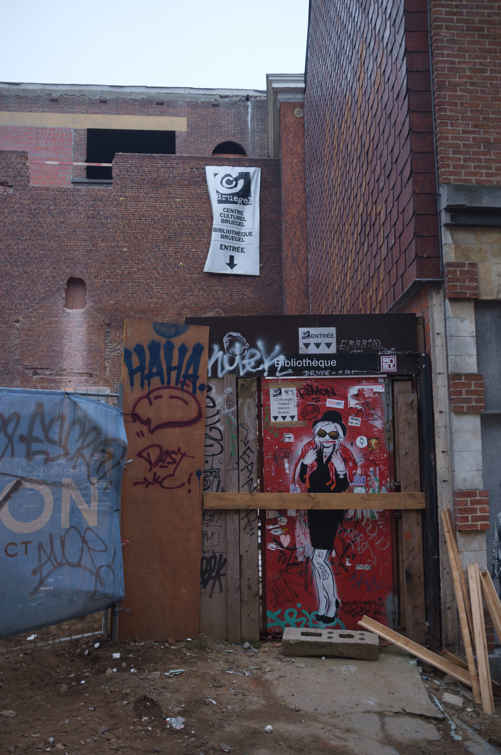 Photoresk Brussels: Hidden Gems in the Marolles